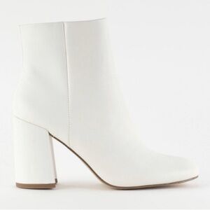 NWT White Boots